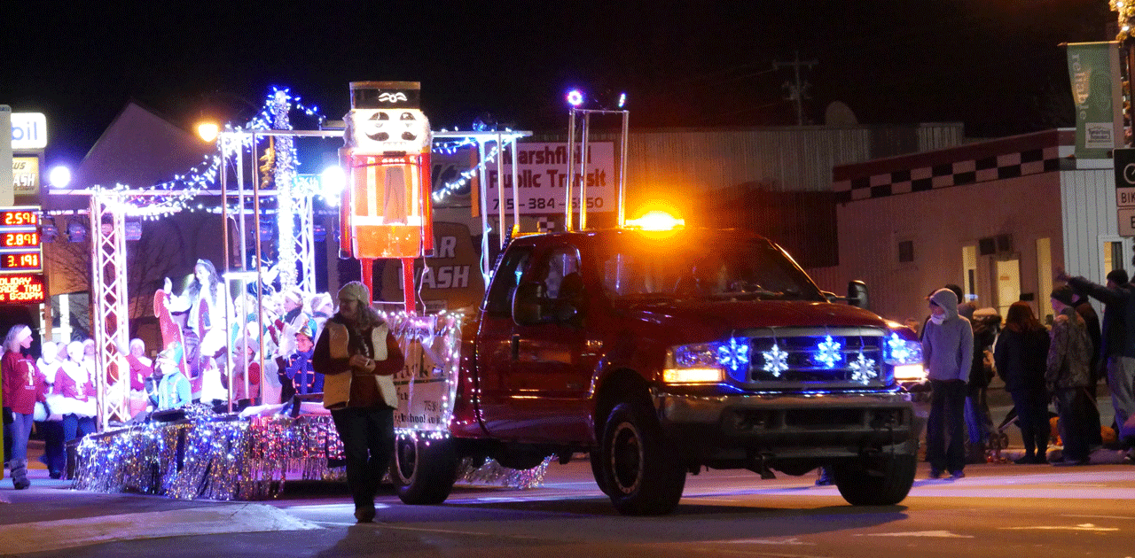 Marshfield Holiday Parade What you need to know OnFocus