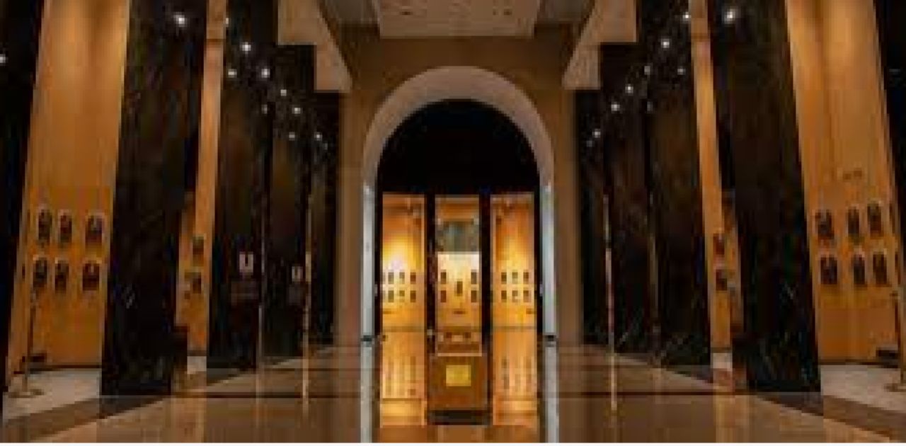 National Baseball Hall of Fame - Dressed to the Nines - Parts of the Uniform